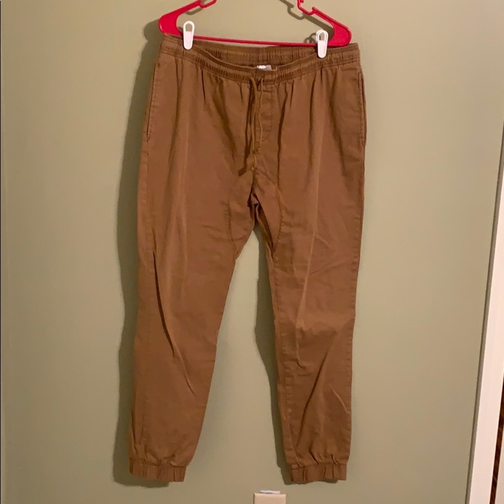 Khaki joggers L
